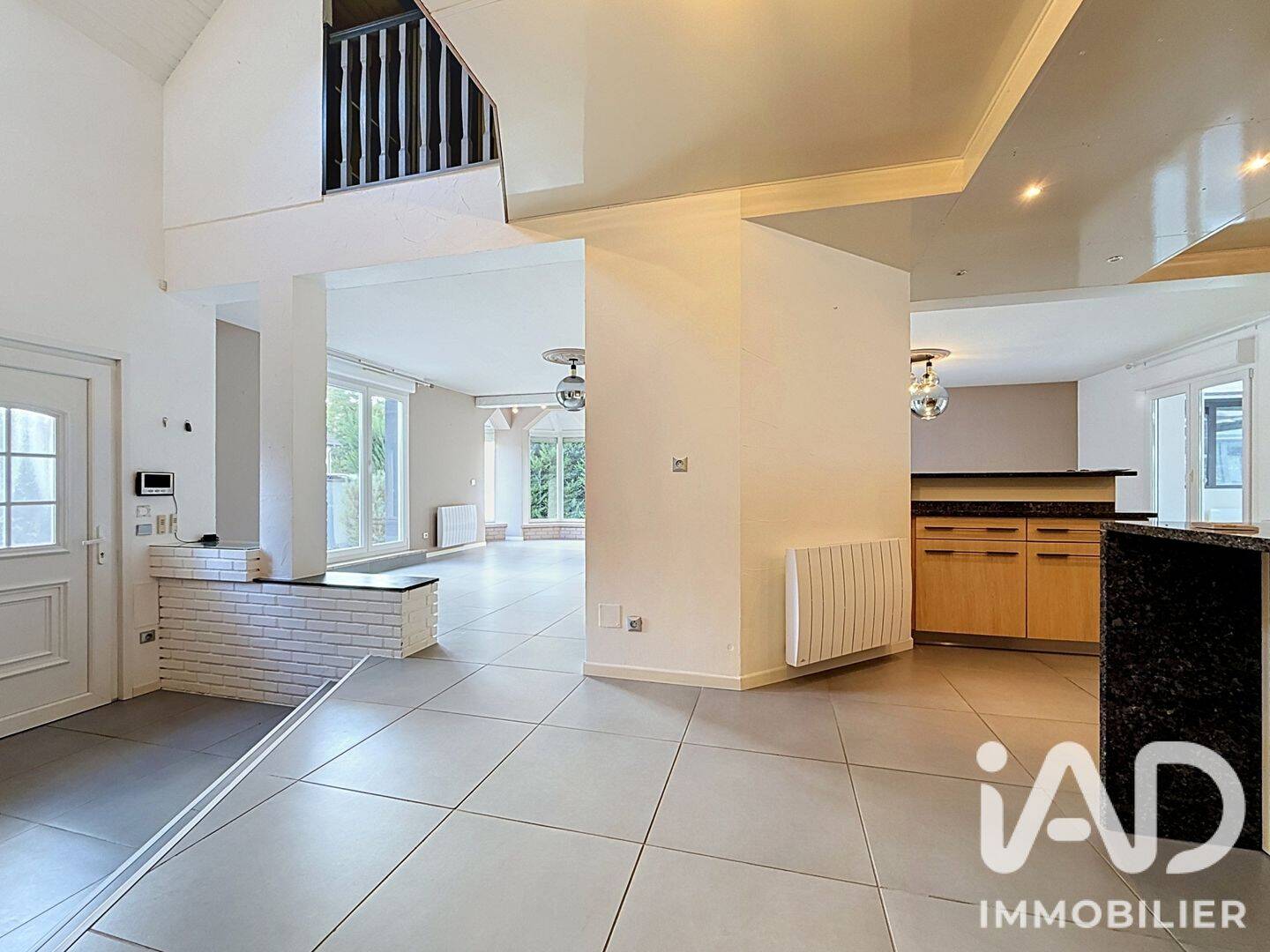 Maison 7 pièces 230 m² · à Marly · 230 m² · 670 000 €