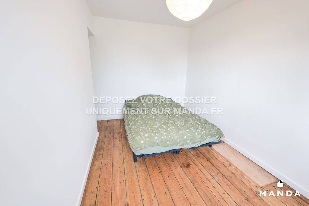 Colocation à louer - Lille - 399 € - 5 pièces, 5 chambres, 1er étage · 399 €
