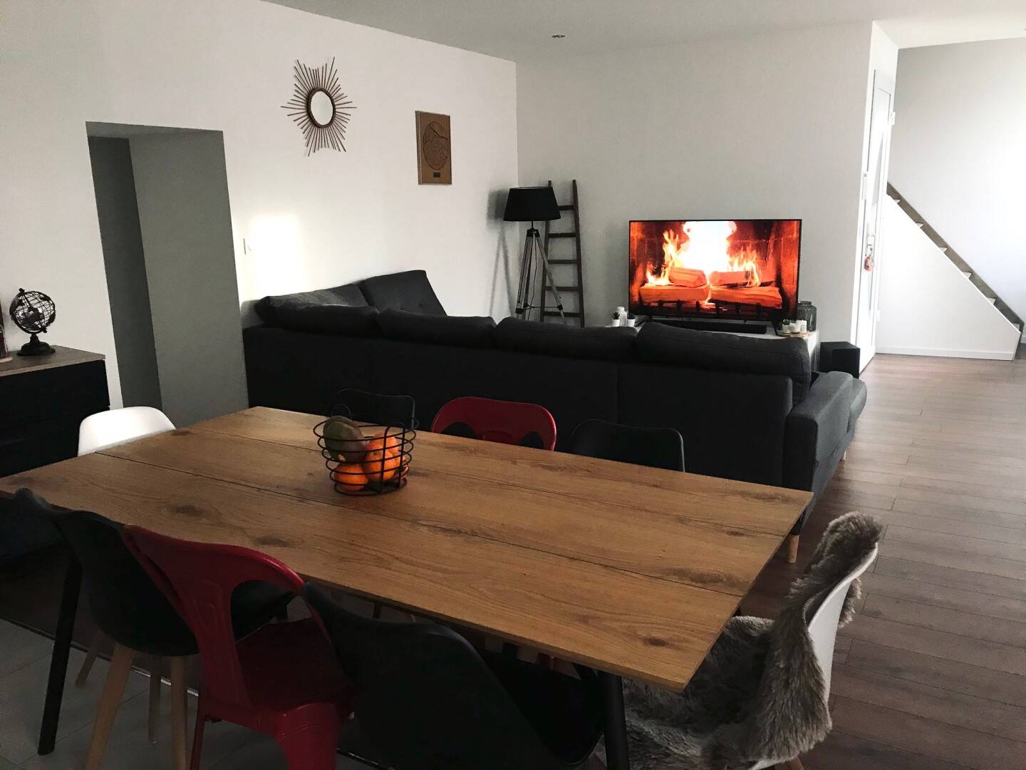 3 pièces 130 m² · à Renaison · 130 m² · 690 €