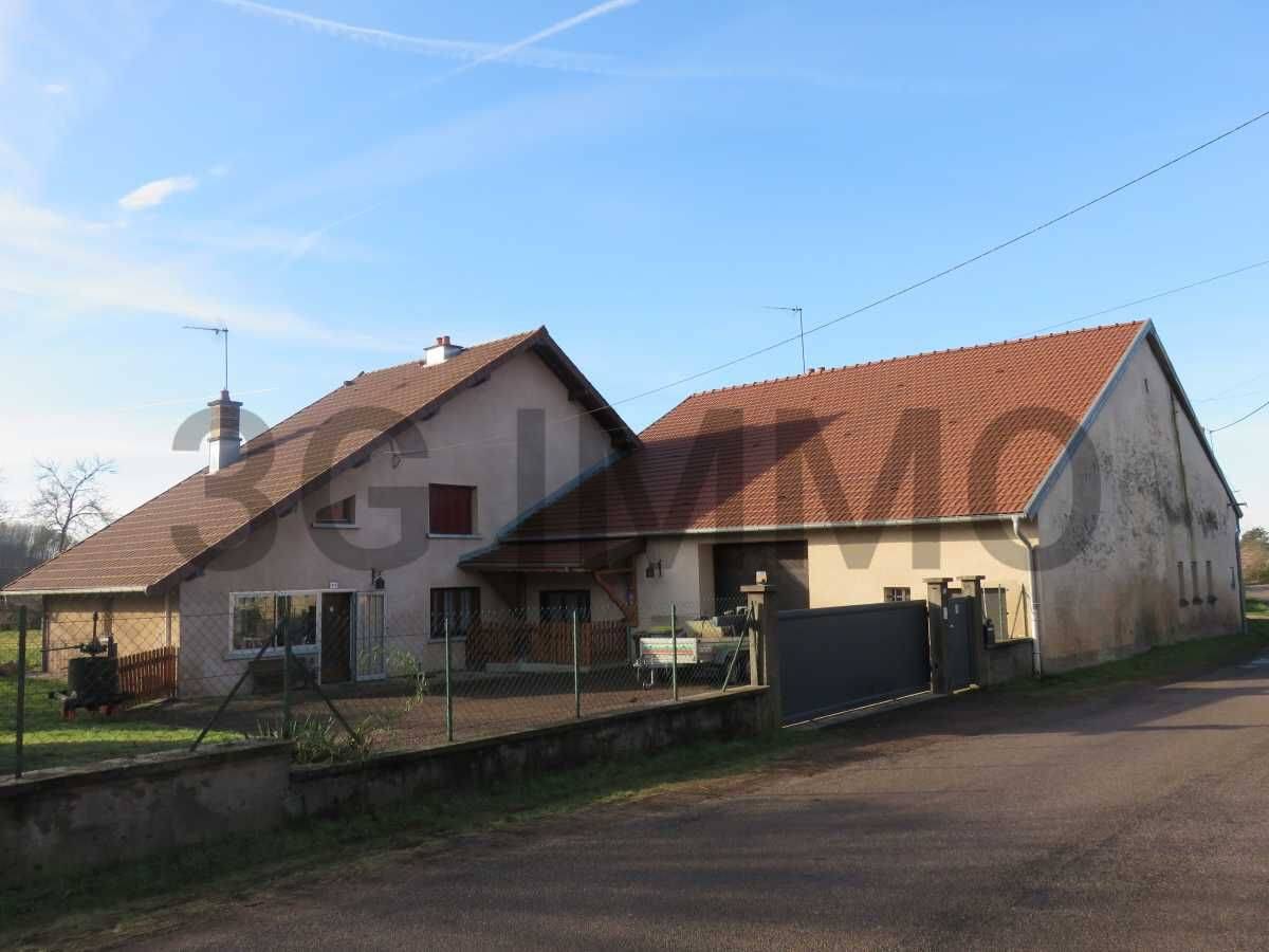 Maison 8 pièces 144 m² · à Mélisey · 144 m² · 176 500 €