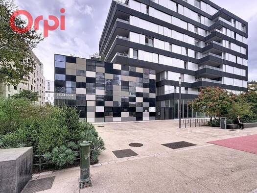 Espace bureau à vendre 2 390 000 € 478 m² de bureaux Confluence Lyon 2ème arrondissement 69002