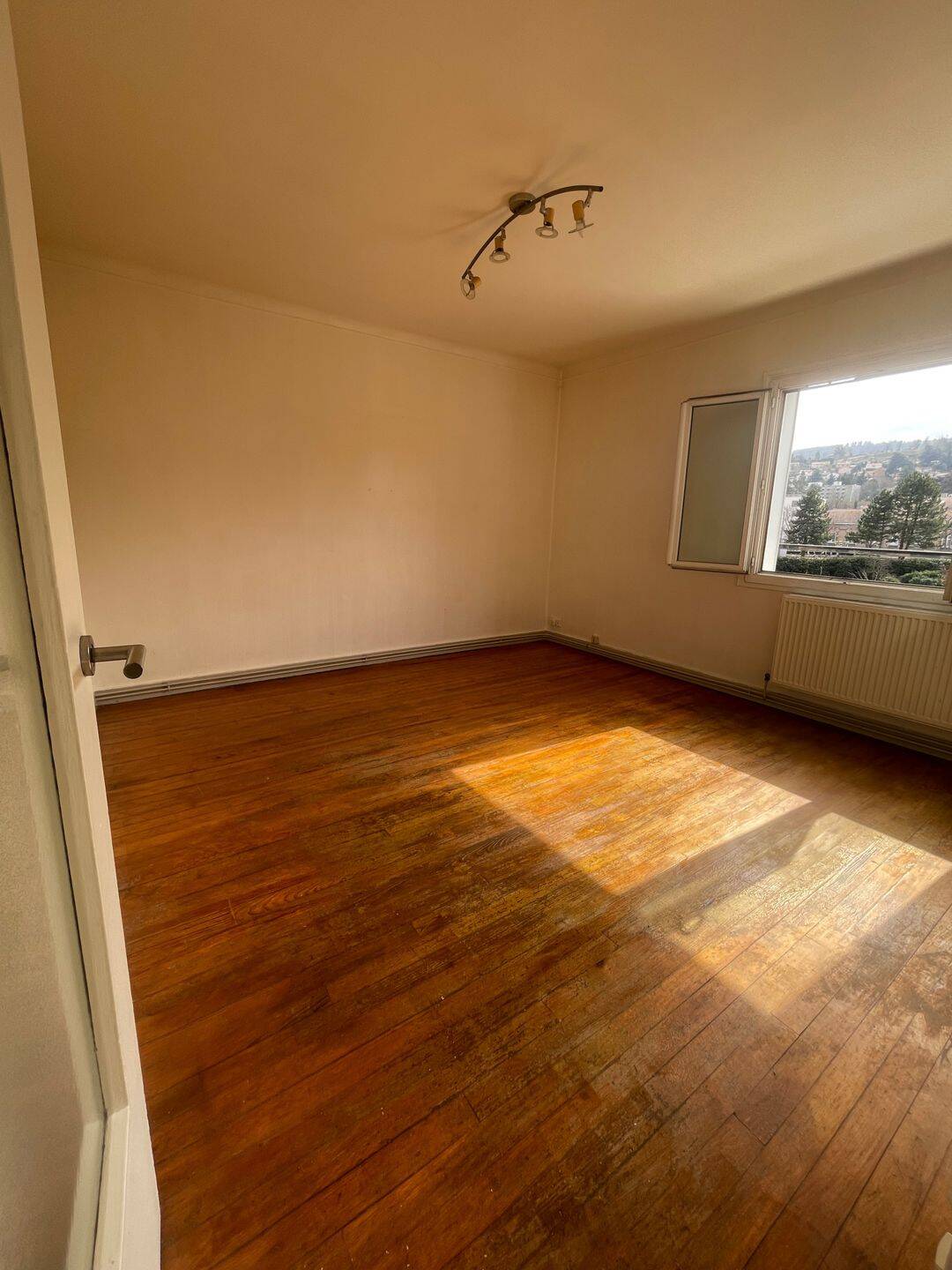 Appartement 2 pièces 50 m² · à Saint-Étienne · 50 m² · 450 €