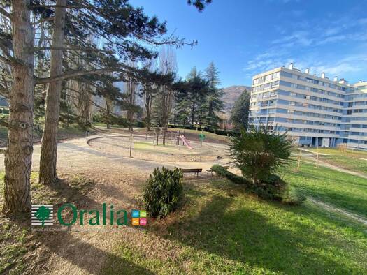 Appartement à louer 818 € 3 pièces 2 chambres 61,9 m² 3ème étage Le-Village Seyssinet-Pariset 38170