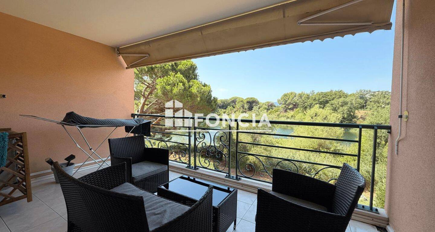 Appartement 2 pièces 50 m² · à Fréjus · 49,7 m² · 930 €/mois