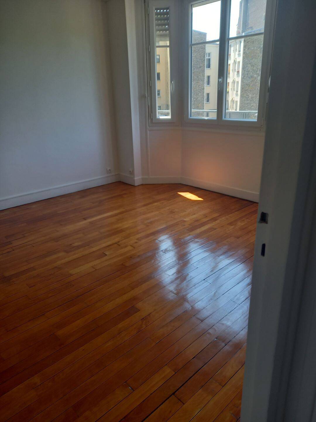 Appartement 1 pièce 29 m² · à Paris 15ème Arrondissement · 29 m² · 1 050 €