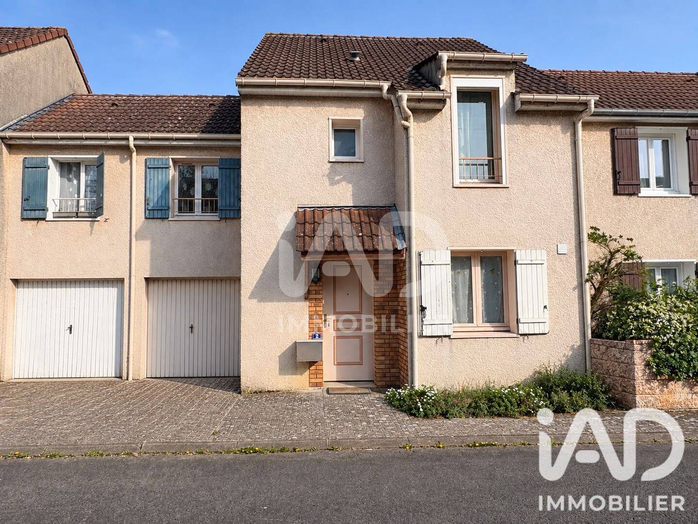 Maison 5 pièces 98 m² · à Vert-Saint-Denis · 98 m² · 260 000 €