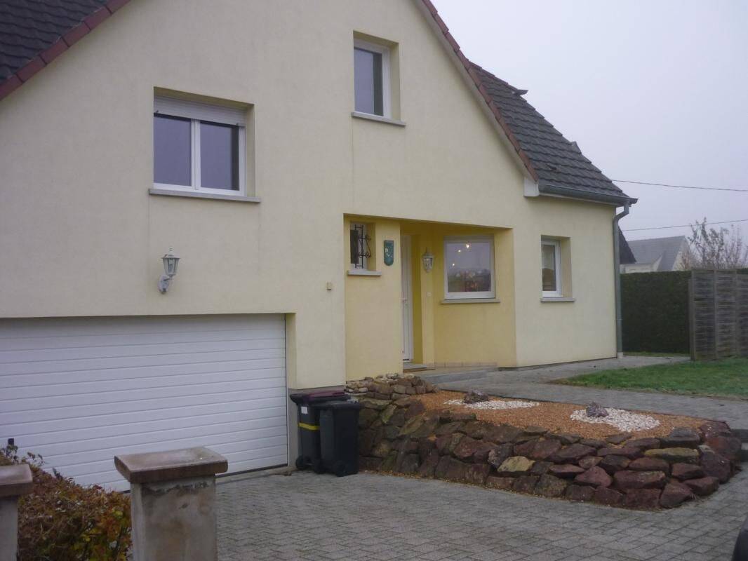 Maison 6 pièces 143 m² · à Stutzheim-Offenheim · 143 m² · 1 650 €/mois