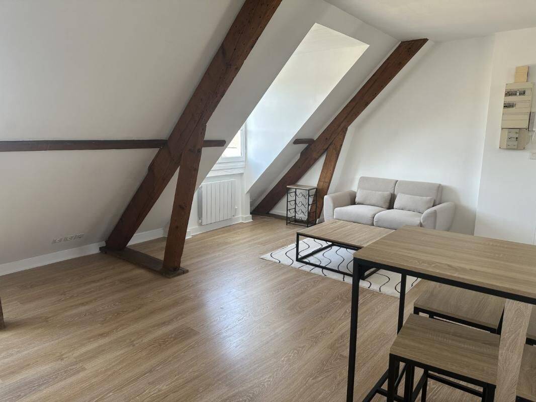 Appartement 1 pièce 32 m² · à Blois · 32 m² · 490 €/mois