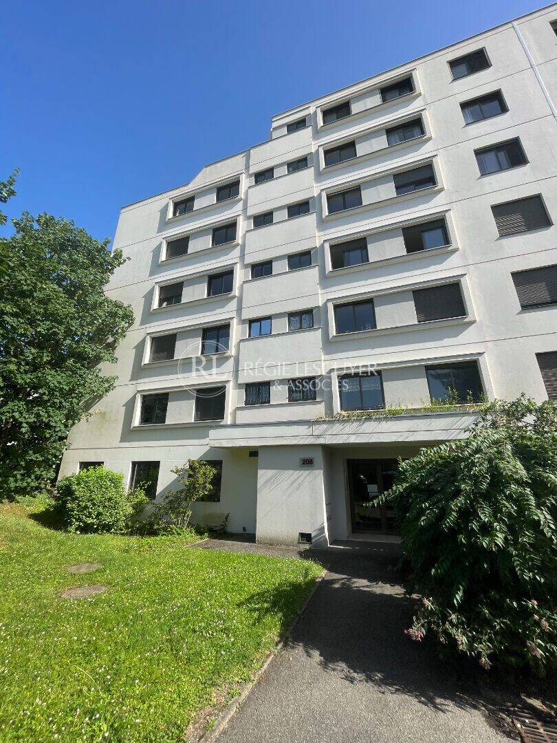 Appartement 3 pièces 91 m² · à Lyon 9ème Arrondissement · 90,5 m² · 1 350 €