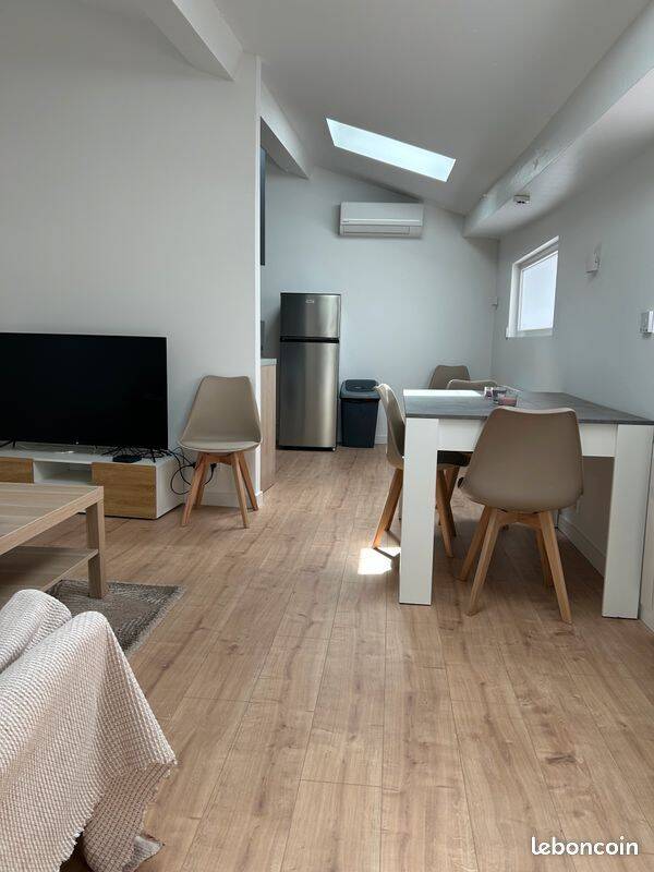Appartement 2 pièces 45 m² · à Fontaines-Saint-Martin · 45 m² · 810 €/mois