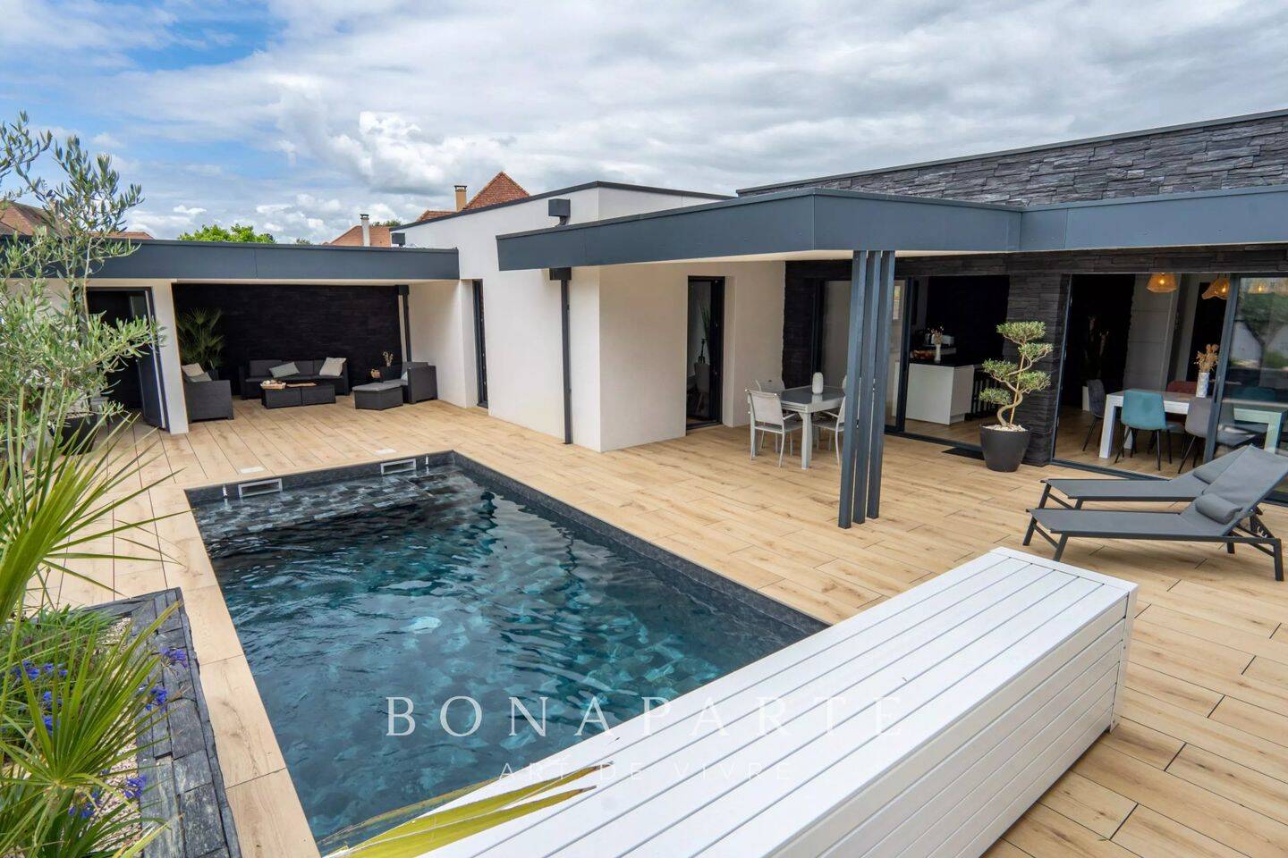 Maison 5 pièces 150 m² · à Lescar · 150 m² · 590 000 €