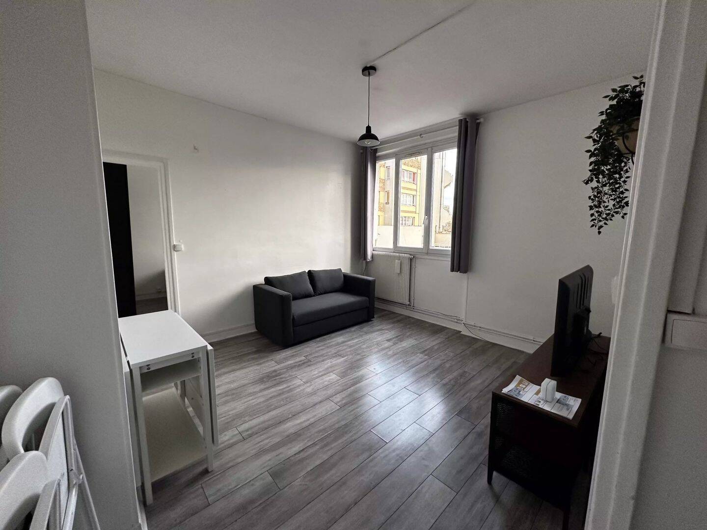 Appartement 2 pièces 38 m² · à Ivry-sur-Seine · 38 m² · 1 100 €/mois