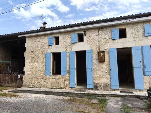 Maison à vendre 147 900 € 4 pièces 3 chambres 90 m² 1 750 m² de terrain Clérac 17270