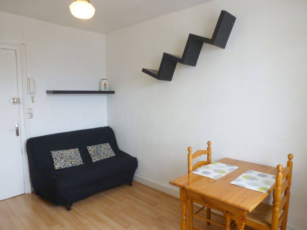 Appartement 1 pièce 11 m² · à Chambéry · 11 m² · 323 €