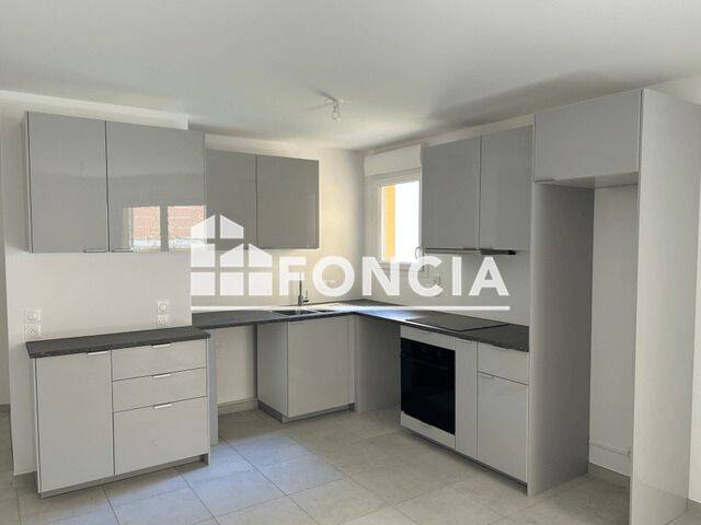Appartement 3 pièces 67 m² · à Solliès-Pont · 67,2 m² · 1 000 €/mois