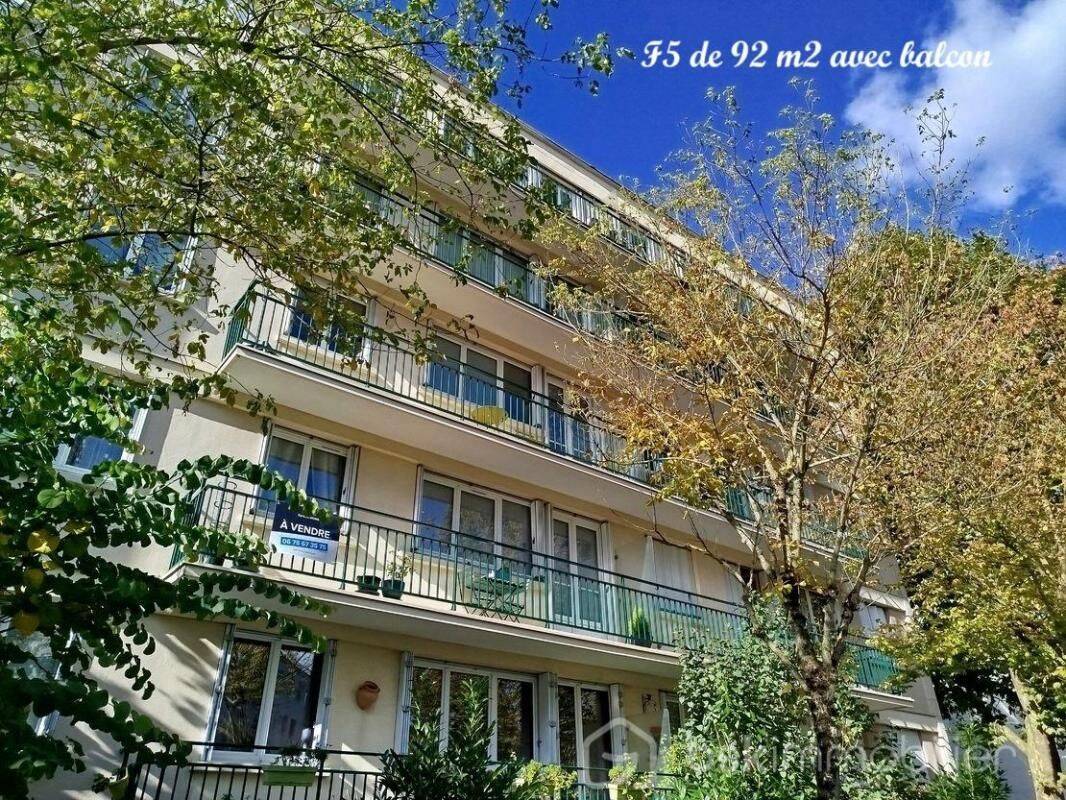 Appartement 5 pièces 92 m² · à Le Plessis-Trévise · 92 m² · 257 000 €