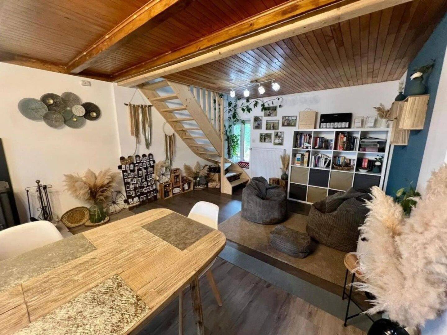 Maison 8 pièces 175 m² · à Lays-sur-le-Doubs · 175 m² · 210 000 €