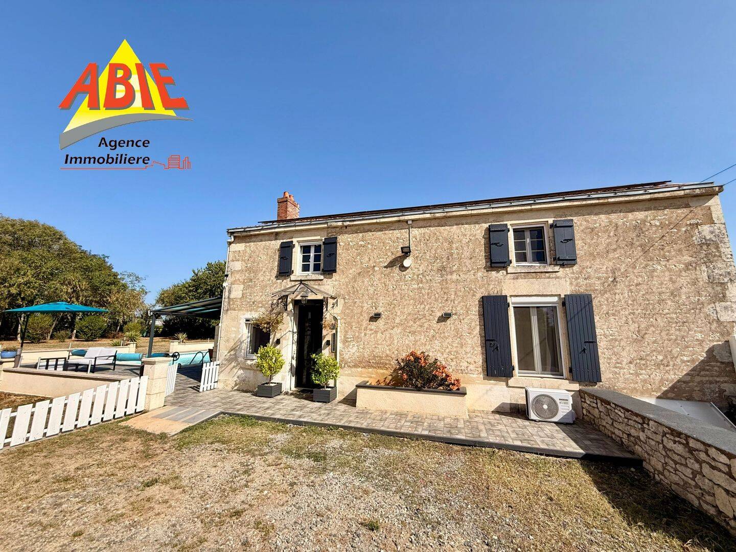 Maison 5 pièces 168 m² · à Petosse · 168 m² · 292 600 €