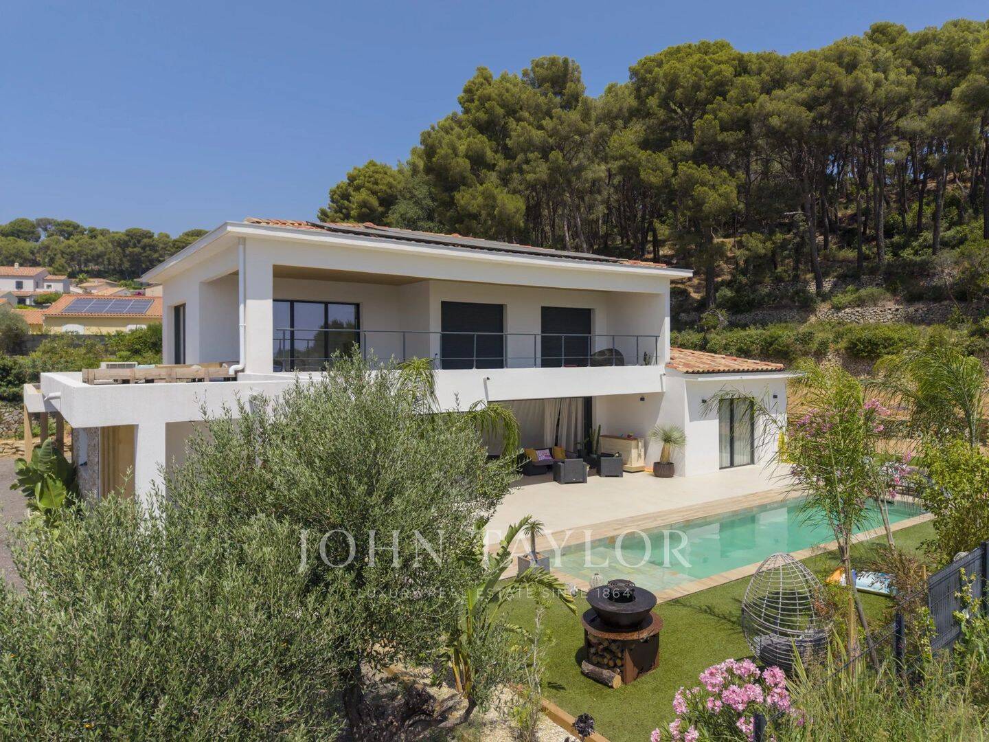 Maison 6 pièces 255 m² · à Ollioules · 255 m² · 1 599 000 €