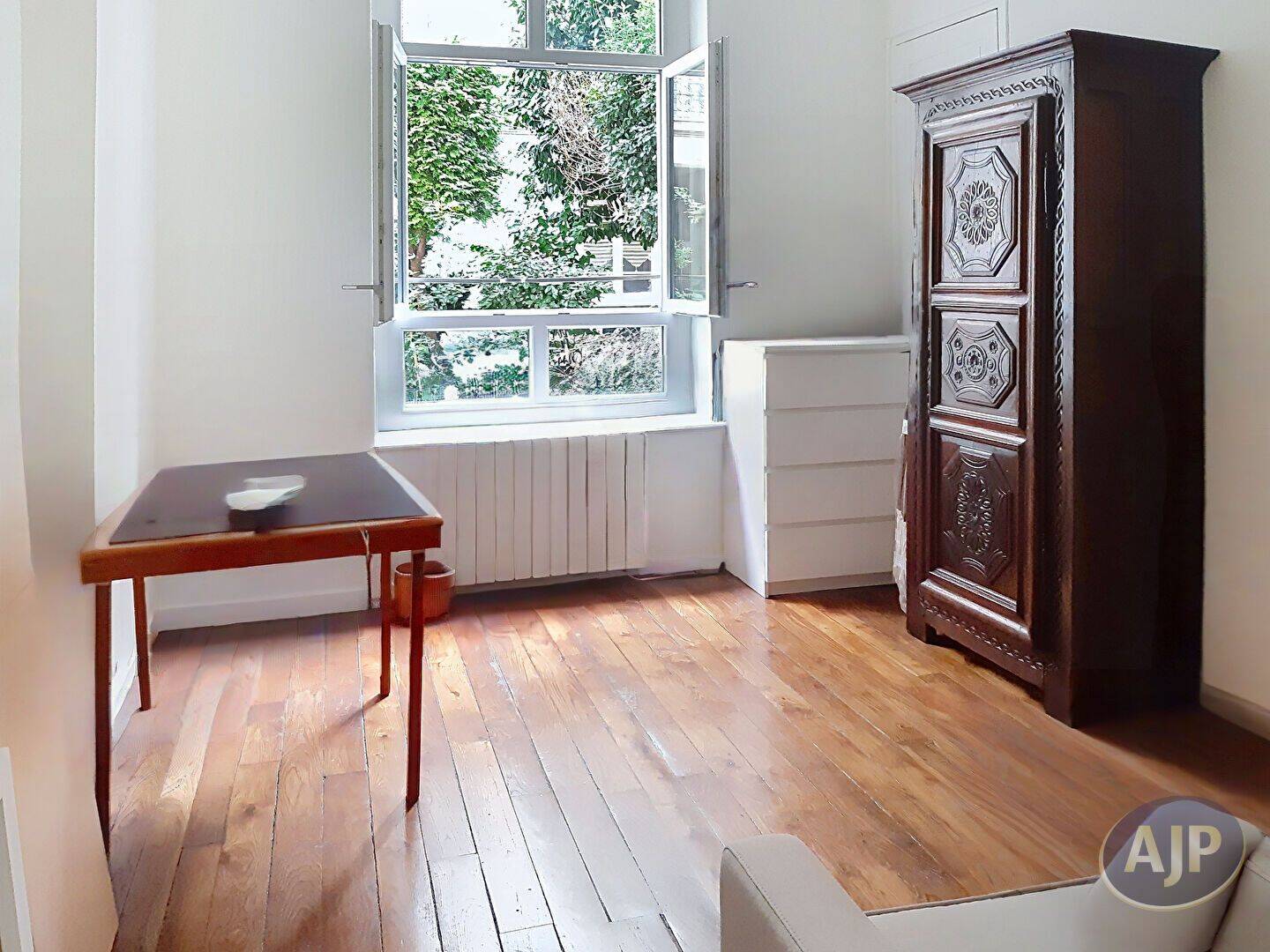 Appartement 2 pièces 34 m² · à Paris 7ème Arrondissement · 34,2 m² · 467 250 €