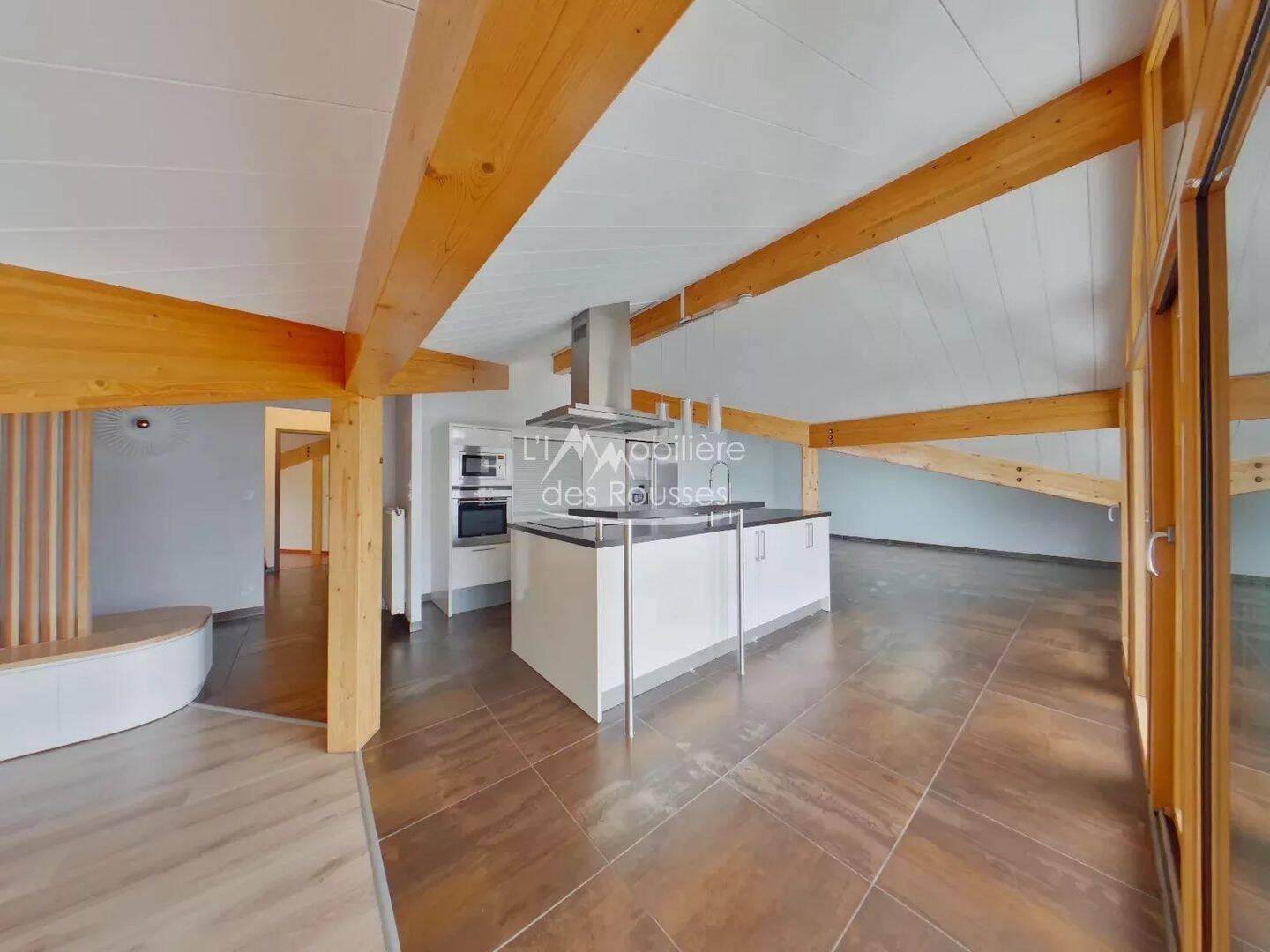 Appartement 4 pièces 112 m² · à Les Rousses · 112 m² · 1 700 €