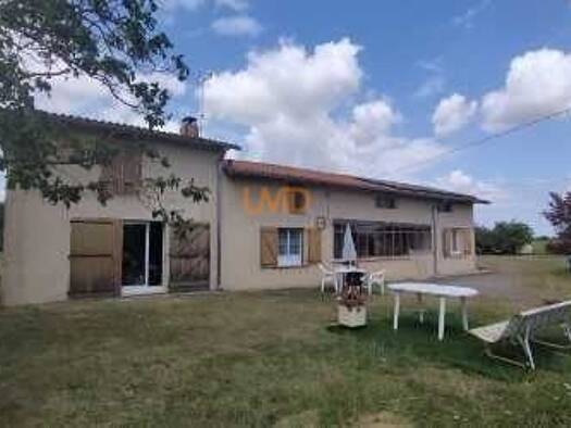 Maison de plain-pied à vendre 220 000 € 4 pièces 3 chambres 128 m² 11 124 m² de terrain Escazeaux 82500