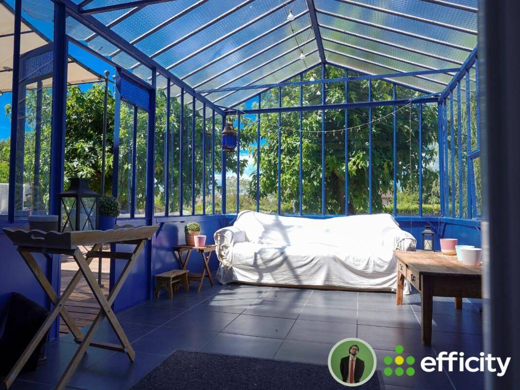 Maison 9 pièces 230 m² · à Montmerle-sur-Saône · 230 m² · 539 000 €