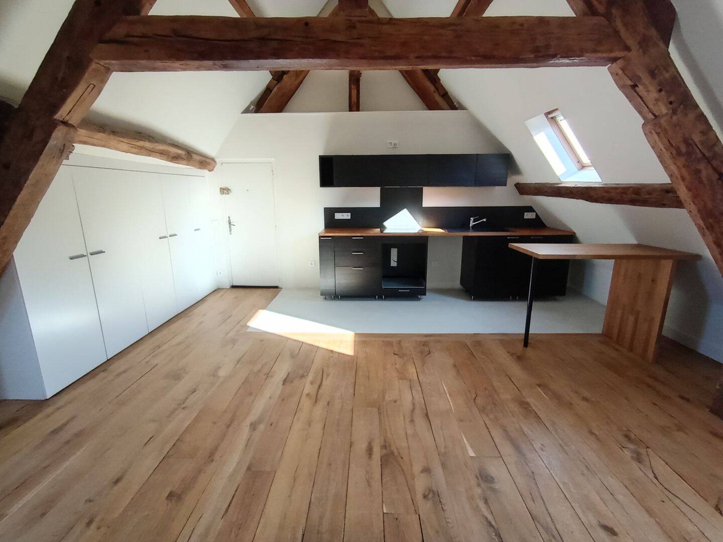 Appartement 2 pièces 33 m² · à Montfort-l'Amaury · 33,2 m² · 865 €