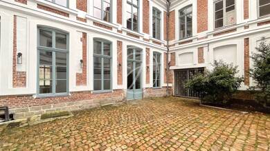 Hôtel particulier à vendre 2 700 000 € 9 pièces 4 chambres 405,5 m² 405,5 m² de terrain Lille 59000