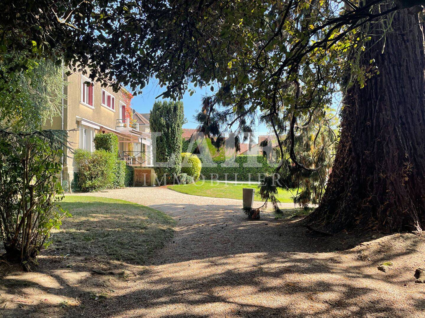 Maison 7 pièces 194 m² · à Sainte-Scolasse-sur-Sarthe · 194 m² · 337 600 €