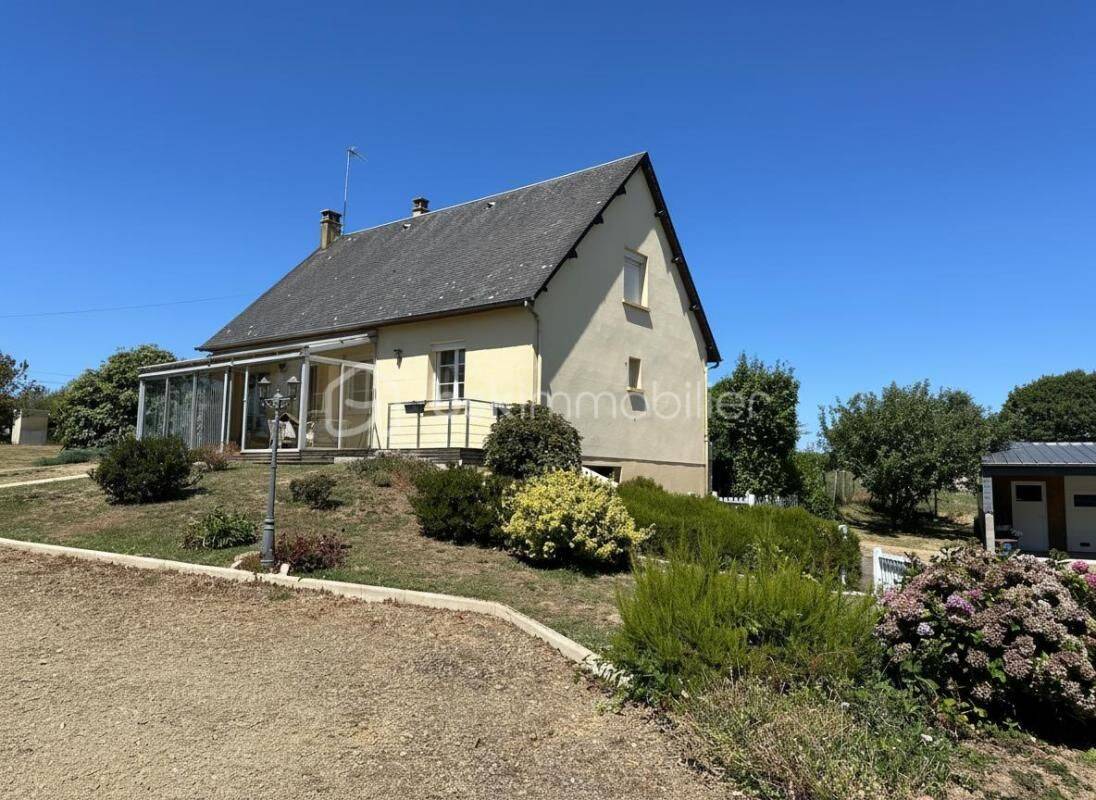 Maison 6 pièces 136 m² · à Mortain-Bocage · 136 m² · 158 000 €