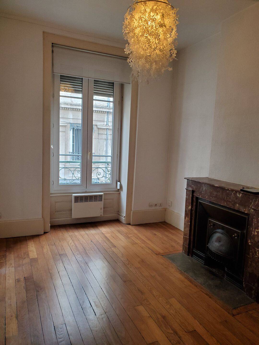 Appartement 1 pièce 37 m² · à Lyon 7ème Arrondissement · 37 m² · 757 €