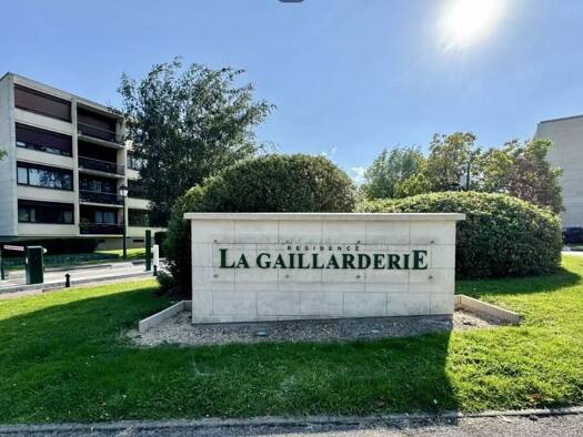 Appartement à vendre 469 000 € 4 pièces 3 chambres 115,7 m² Étage 2/3 Les Residences Noisy-le-Roi 78590