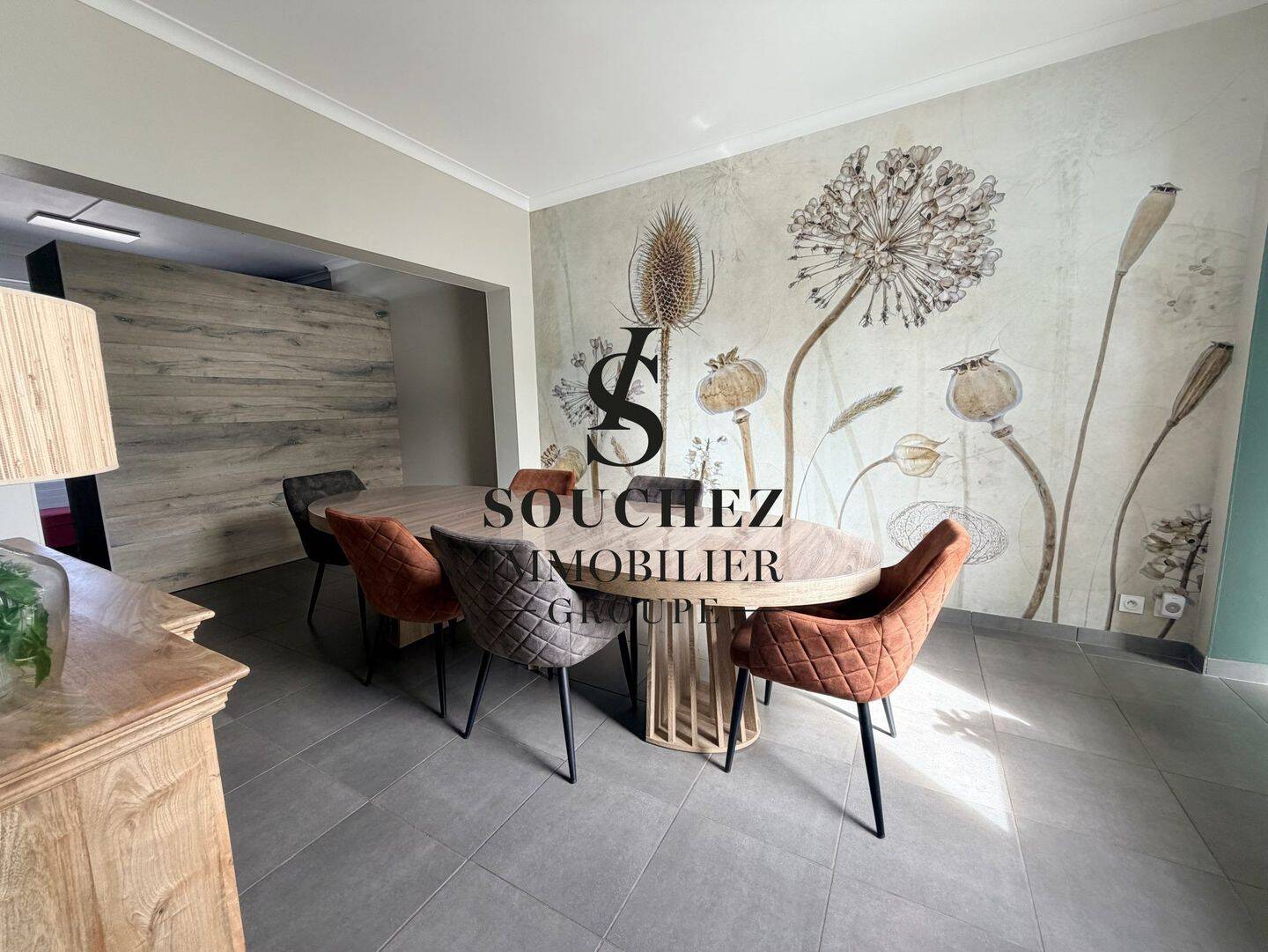 Maison 11 pièces 274 m² · à Givenchy-en-Gohelle · 274 m² · 395 000 €