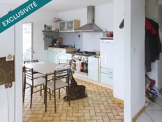 Maison de ville à vendre 110 000 € 5 pièces 4 chambres 180 m² 500 m² de terrain Roumazières-Loubert 16270