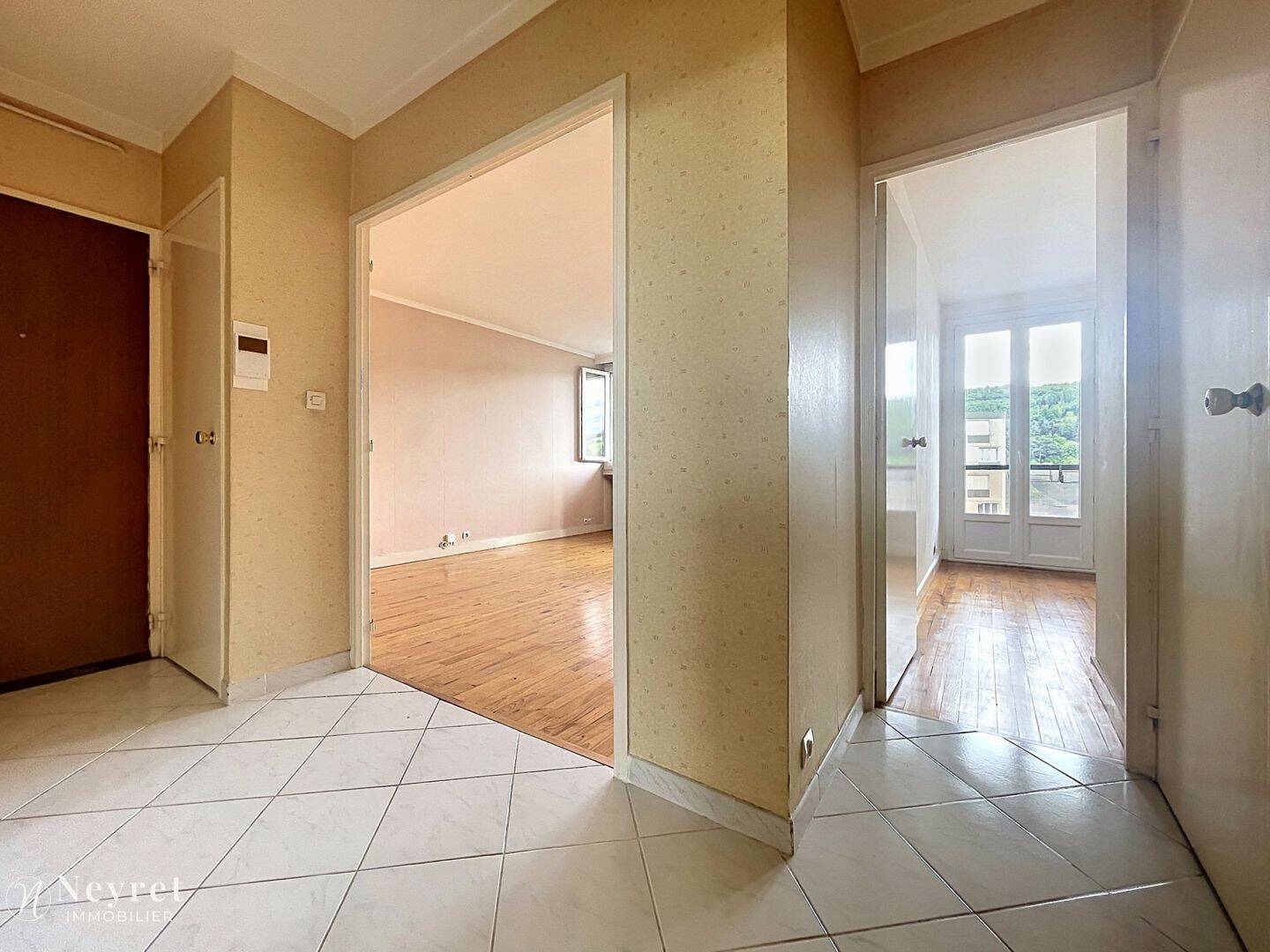 Appartement 3 pièces 55 m² · à Saint-Étienne · 55,1 m² · 62 000 €