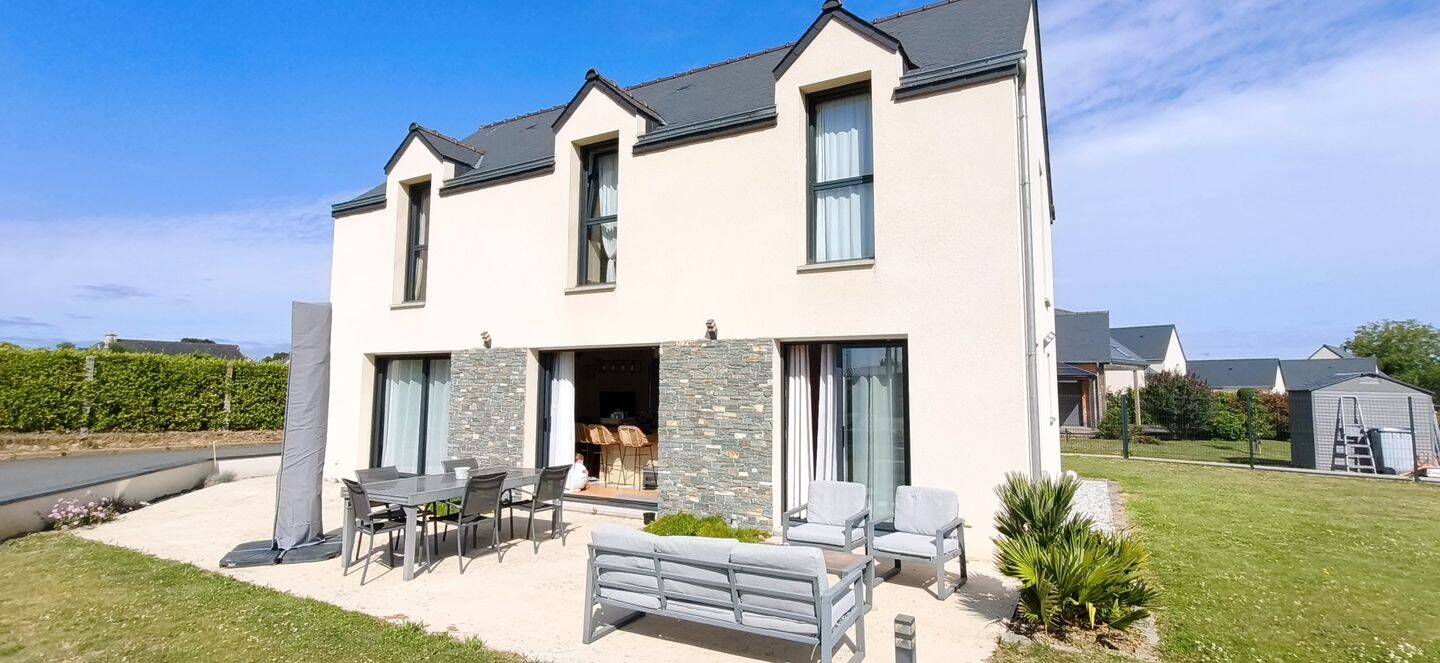 Maison 6 pièces 150 m² · à Beaussais-sur-Mer · 150 m² · 438 900 €