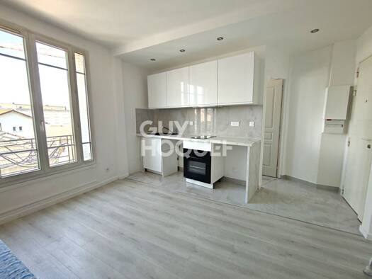 Appartement à vendre 188 000 € 1 pièce 21 m² Étage 3/6 Marceau - République Courbevoie 92400