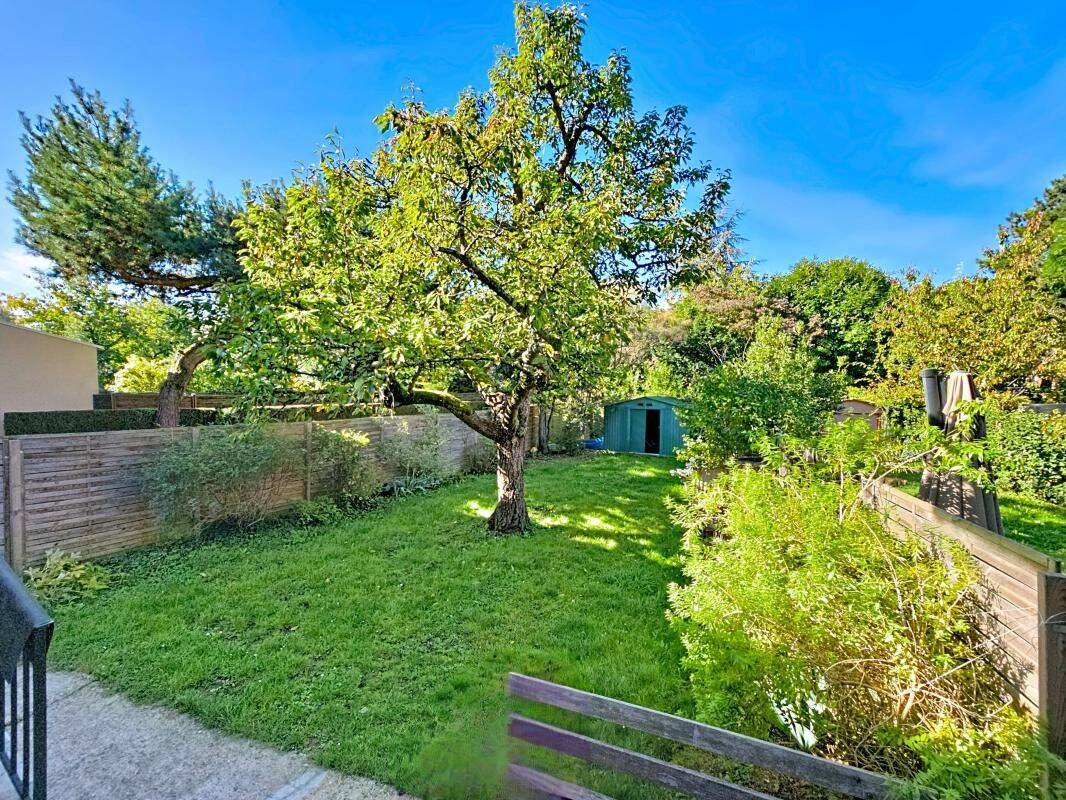 Maison 5 pièces 81 m² · à Suresnes · 80,6 m² · 650 000 €