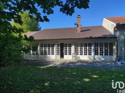 Local commercial à vendre 390 000 € 750 m² de surface de vente Sept-Saulx 51400