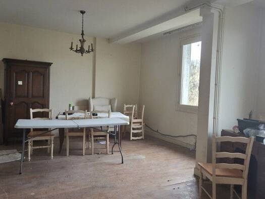 Maison à vendre 117 568 € 5 pièces 3 chambres 125 m² 255 m² de terrain Uzerche 19140