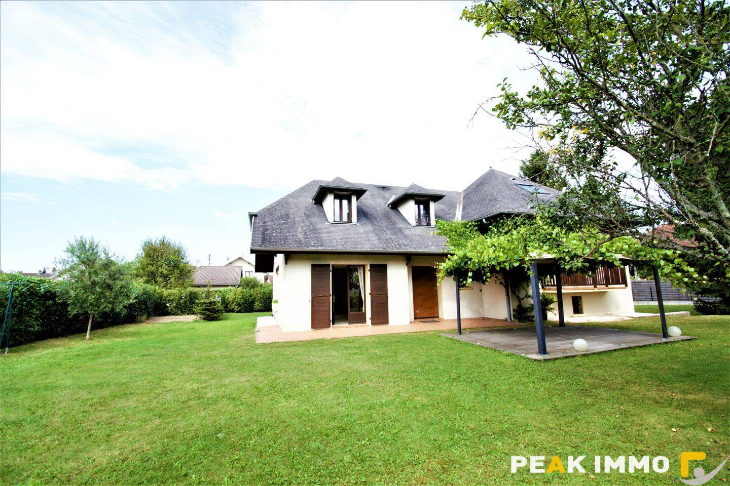 Maison 6 pièces 183 m² · à Rumilly · 183 m² · 1 910 €
