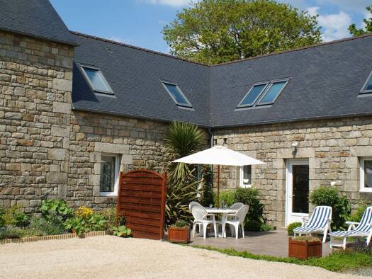 Maison à louer 730 € 4 pièces 3 chambres 110 m² disponible dès maintenant Calanhel 22160