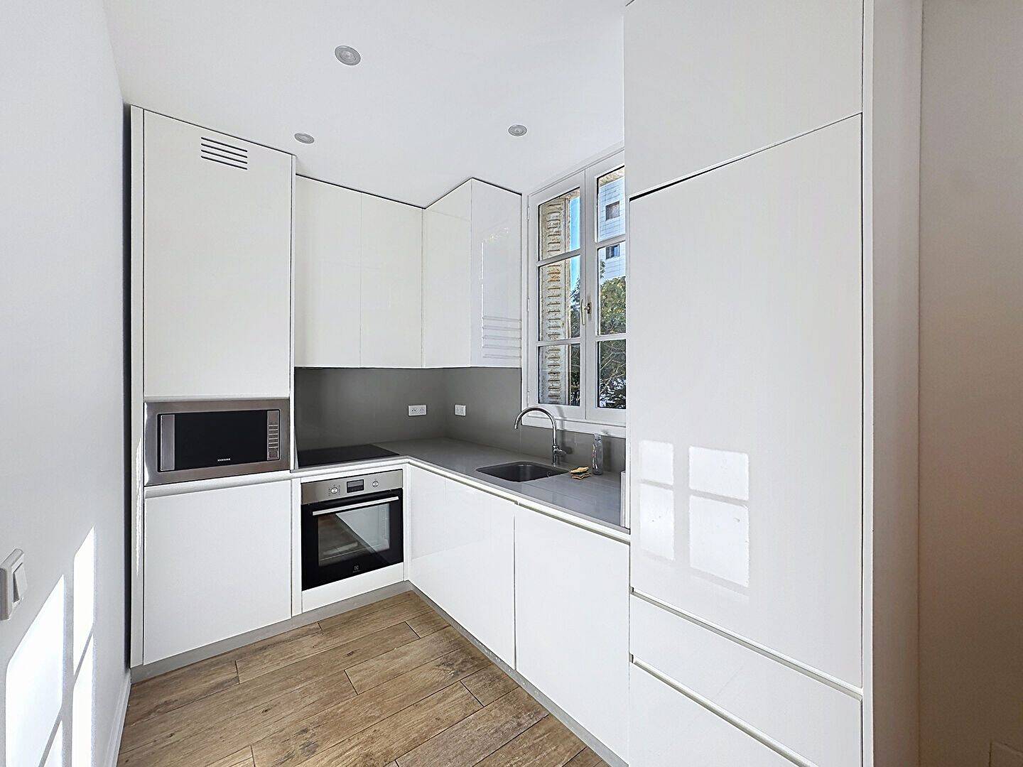 Appartement 3 pièces 53 m² · à Suresnes · 52,7 m² · 1 520 €/mois