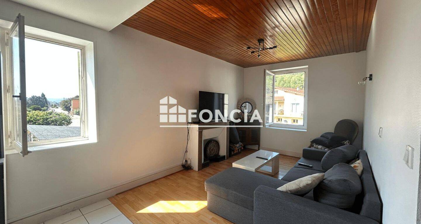 Appartement 5 pièces 77 m² · à Limony · 77,4 m² · 650 €/mois