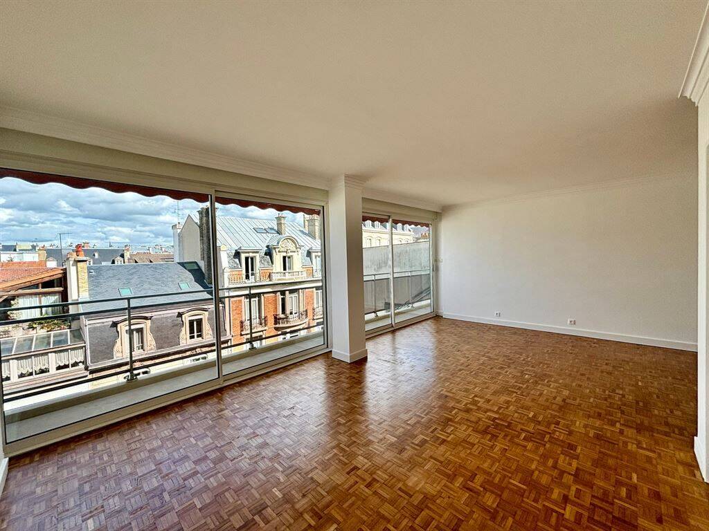 Appartement 4 pièces 90 m² · à Reims · 89,7 m² · 1 422 €