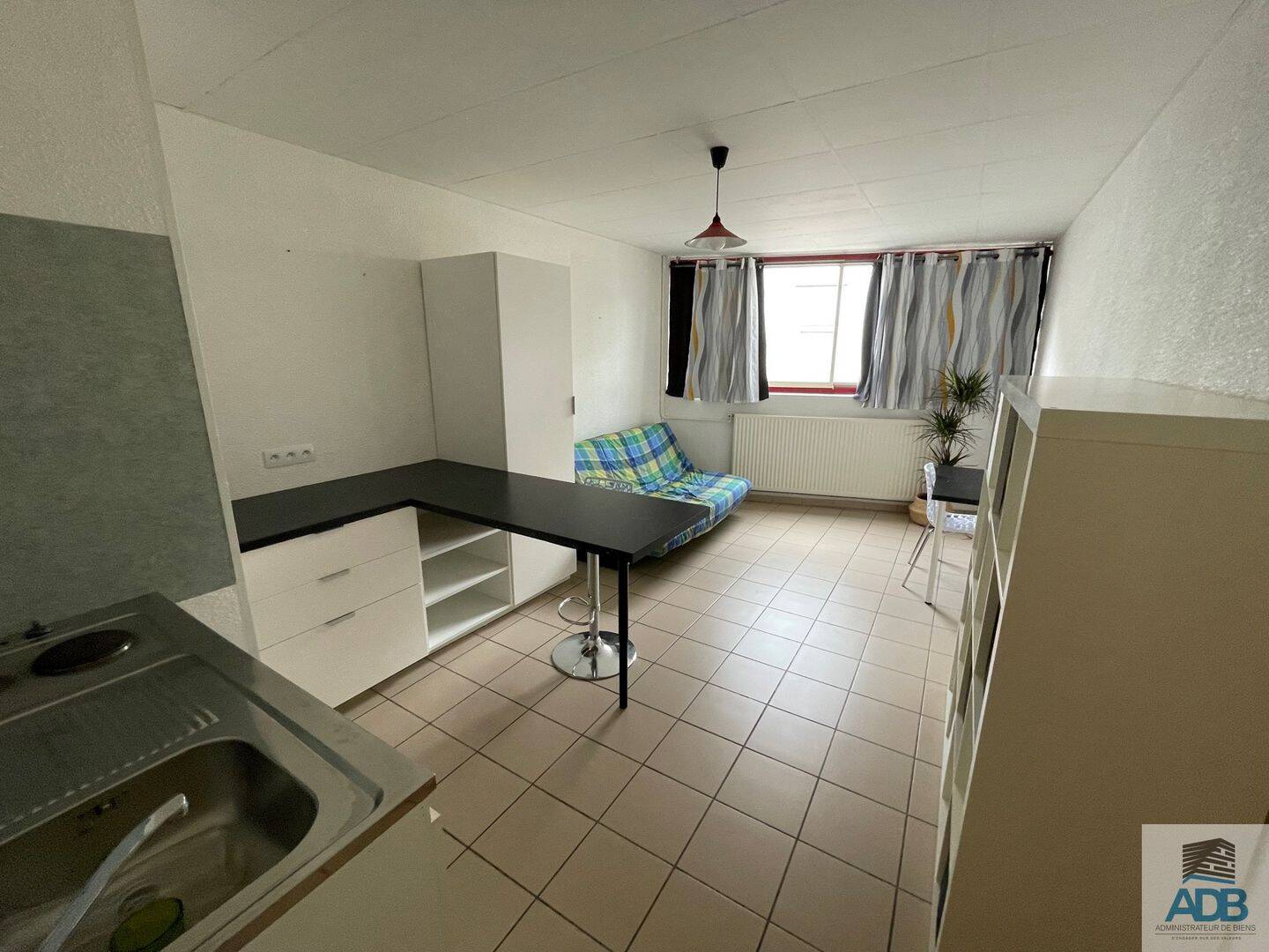 Appartement 1 pièce 23 m² · à Roanne · 23 m² · 352 €