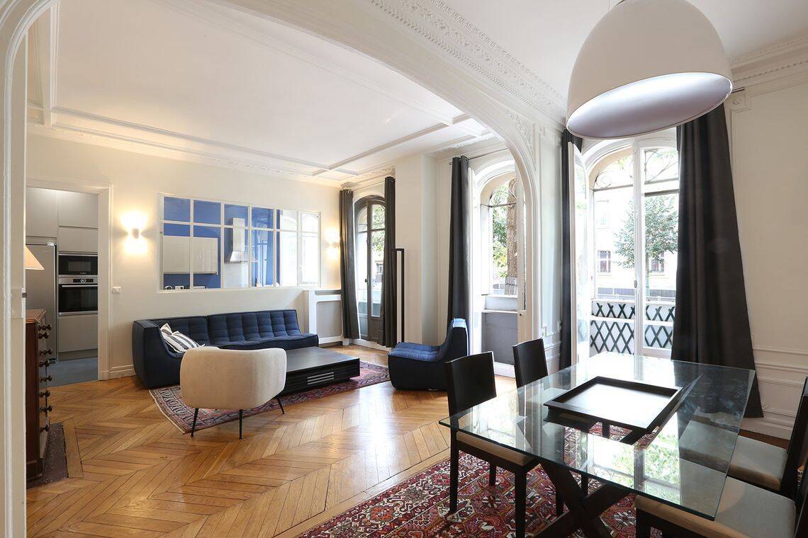Appartement 3 pièces 98 m² · à Paris 11ème Arrondissement · 98 m² · 3 200 €/mois