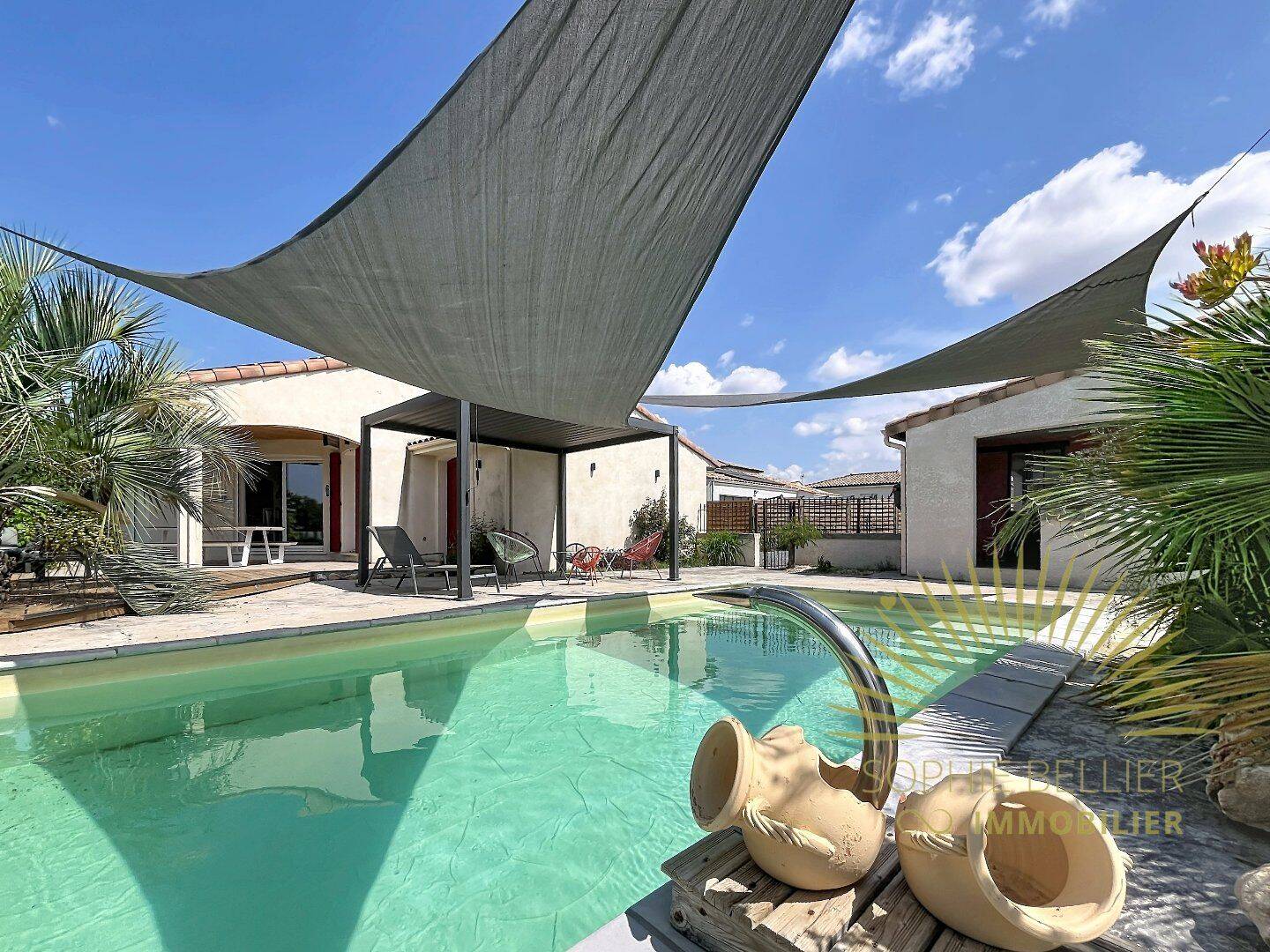 Maison 6 pièces 138 m² · à Saint-Geniès-de-Fontedit · 138 m² · 426 000 €