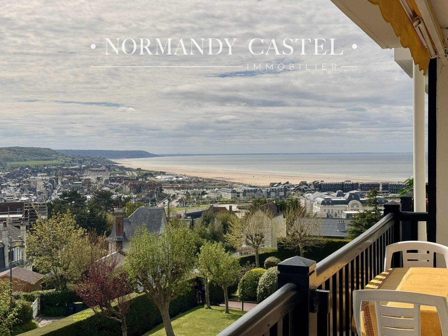 Appartement 2 pièces 42 m² · à Trouville-sur-Mer · 42 m² · 288 000 €